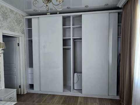 квартира за адресою Успішна вул., 14