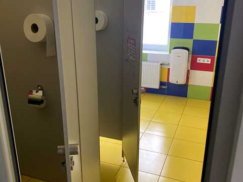 комерційна за адресою Зелена вул., 145