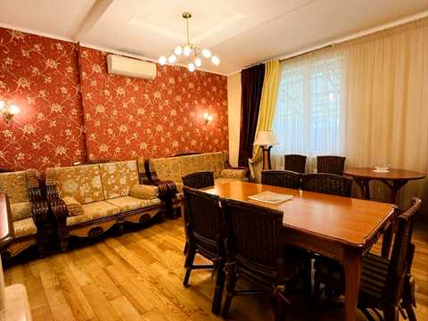 будинок за адресою Озерна вул., 9