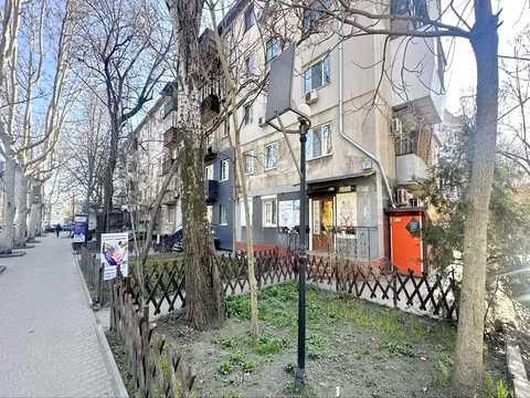 коммерческая по адресу Адмиральский просп. (Патріса Лумумби), 1а