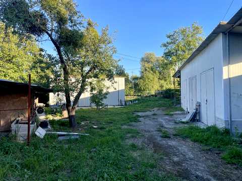 комерційна за адресою Холодна вул., 101