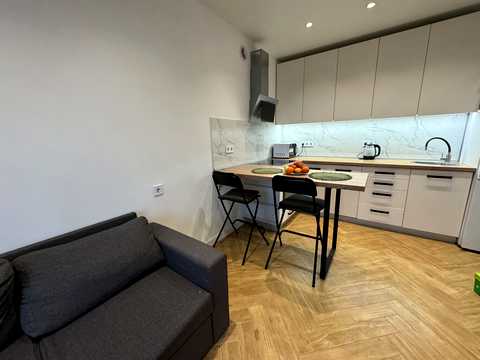 квартира за адресою Луговська вул., 248