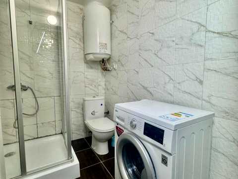 квартира за адресою Київ, Романа Ратушного вул. (Волгоградська), 21