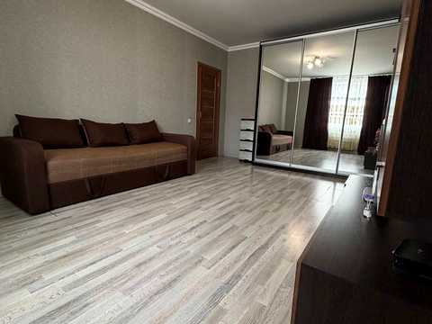 квартира за адресою Боголюбова вул., 12