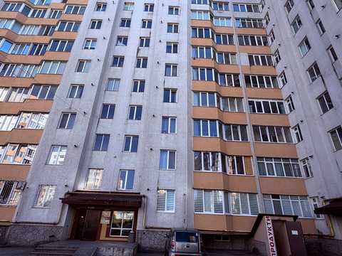 квартира по адресу Будівельників ул., 4