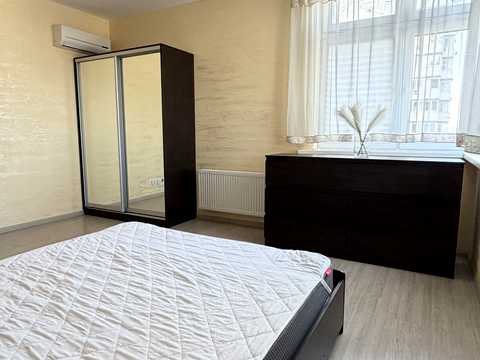 квартира за адресою Драгоманова вул., 2