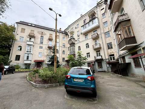 комерційна за адресою Київ, Олеся Гончара вул., 55