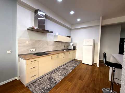 квартира за адресою Незалежності вул. (Армійська), 8г