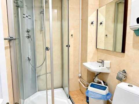 комерційна за адресою Круглоуніверситетська вул., 2/1