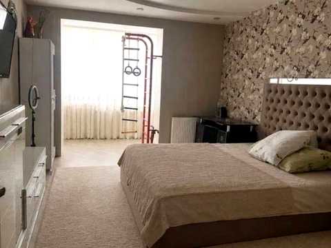 квартира по адресу Степана Бандери ул., 16