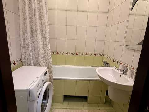 квартира по адресу Драгоманова ул., 14-А