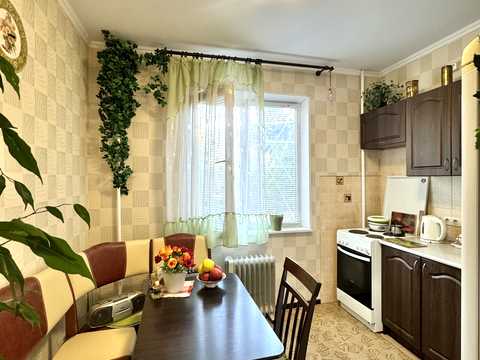 квартира за адресою Київ, Академіка Заболотного вул., 114