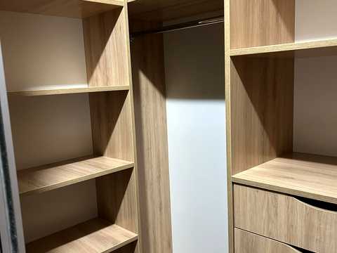 квартира за адресою Феодосійська вул., 3-В