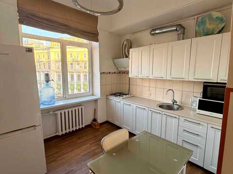 квартира за адресою Велика Васильківська вул. (Червоноармійська), 24