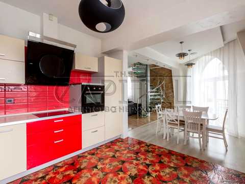 квартира за адресою Лабораторна вул., 8