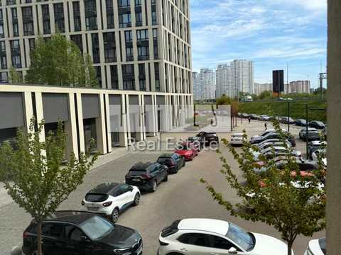 комерційна за адресою Зарічна вул., 2 к1