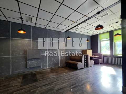 комерційна за адресою Миколи Бажана просп., 14