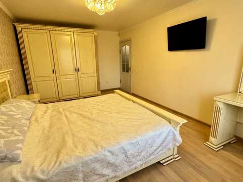квартира за адресою Сергія Скальда вул. (Комарова), 40