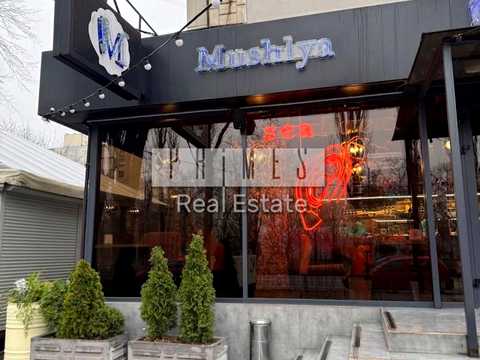 комерційна за адресою Русанівський бульв., 1