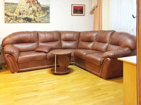 квартира за адресою Анни Ахматової вул., 13