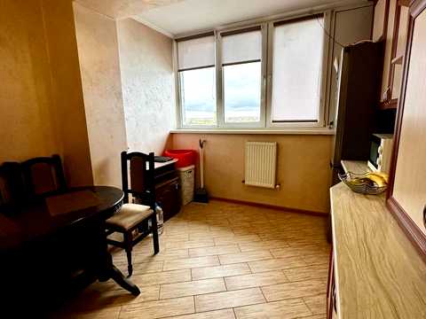 квартира за адресою Крайна вул., 1-Б