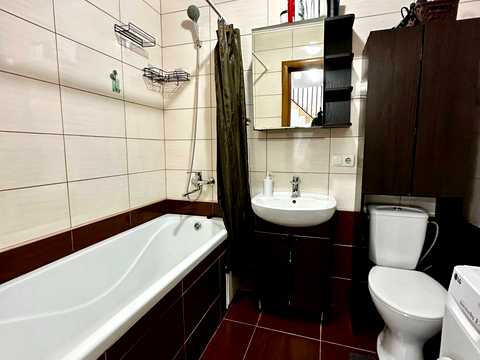 квартира за адресою Крайна вул., 1-Б