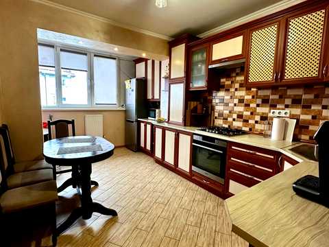 квартира за адресою Крайна вул., 1-Б