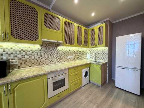 квартира за адресою Літературна вул., 8