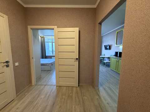 квартира за адресою Літературна вул., 8