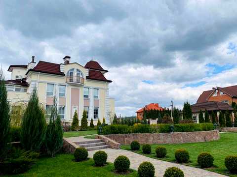 будинок за адресою Центральна