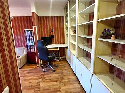 квартира за адресою Богдана Хмельницкого вул., 1а