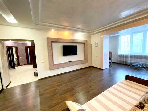 квартира за адресою Заліська вул., 5