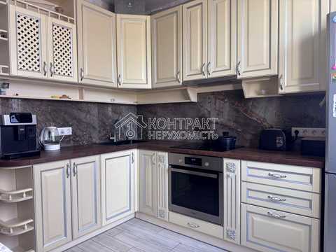 квартира за адресою Борткевича вул., 11