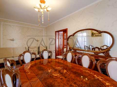 будинок за адресою Академіка Вернадського бульв.