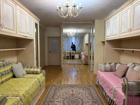 квартира за адресою Раїси Окіпної вул., 4