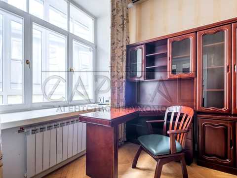квартира по адресу Андреевский спуск, 2-Б