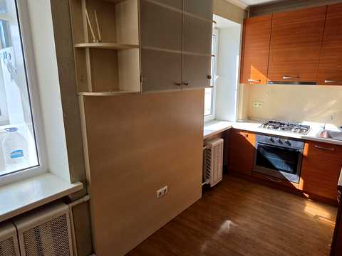 квартира за адресою Вереснева вул., 5