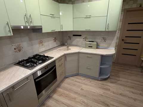 квартира за адресою Боровиковського бульв., 2/4