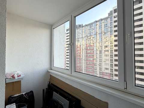 квартира за адресою Київ, Драгоманова вул., 2