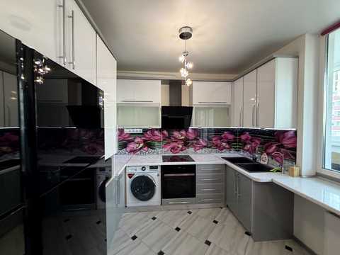 квартира за адресою Київ, Драгоманова вул., 2