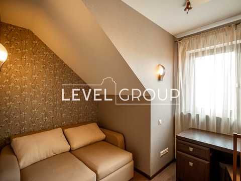 будинок за адресою с. Рославичі, Юліанська вул., 53