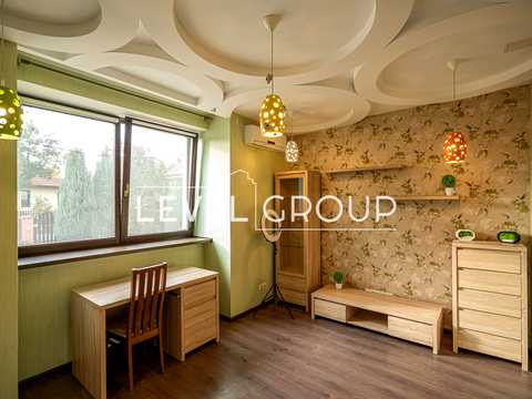 будинок за адресою с. Рославичі, Юліанська вул., 53