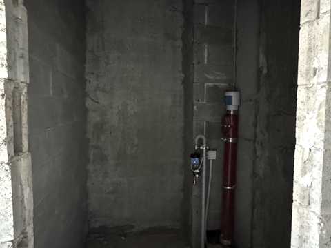 комерційна за адресою Дніпровська набережна вул., 20-А