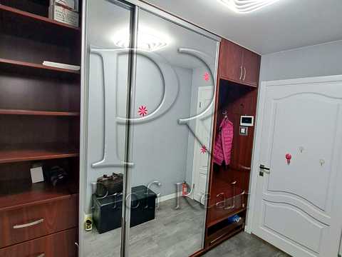квартира за адресою Дарницький бульв., 8