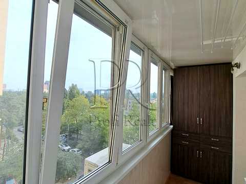 квартира за адресою Дарницький бульв., 8