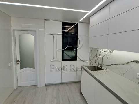 квартира за адресою Дарницький бульв., 8
