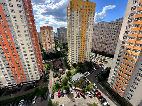 квартира за адресою Олени Пчілки вул., 3-А