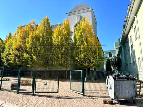 коммерческая по адресу Сулимівська ул. (Жовтнева), 4А
