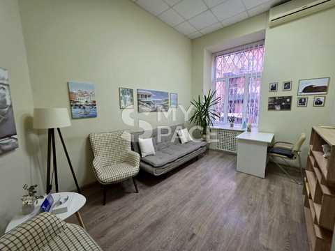 комерційна за адресою Шота Руставелі вул., 15