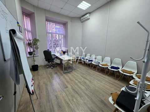 комерційна за адресою Шота Руставелі вул., 15
